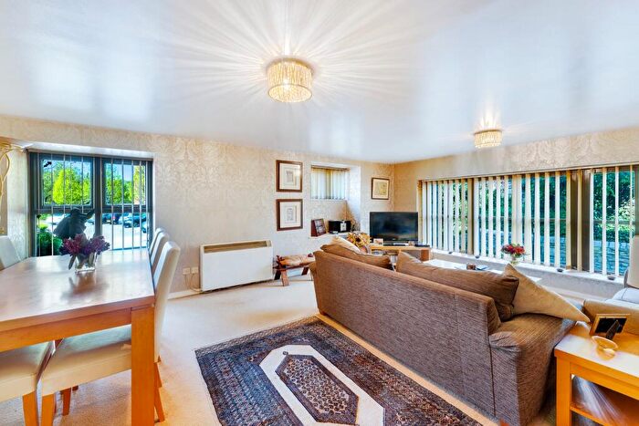 2 Bedroom Apartment For Sale In Brook Mill, Threadfold Way, Bolton, BL7