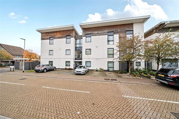 2 Bedroom Apartment For Sale In Brown Close, Wallington, SM6