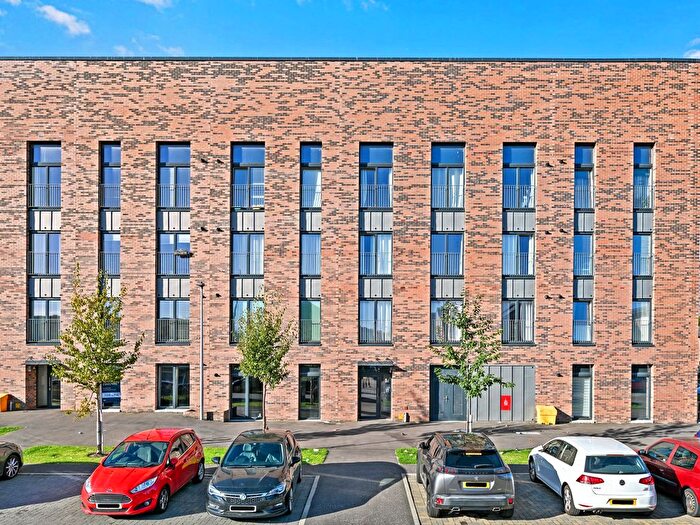 2 Bedroom Flat For Sale In / Muirhouse Crescent, Muirhouse, Edinburgh, EH4
