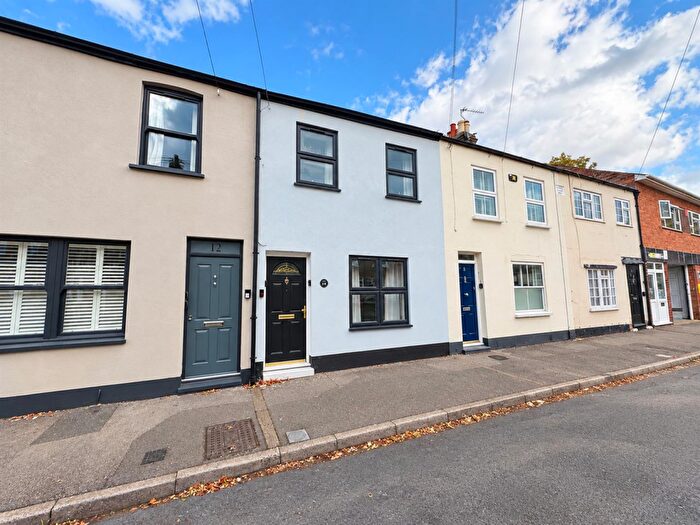 3 Bedroom House For Sale In Albert Street, Windsor, SL4
