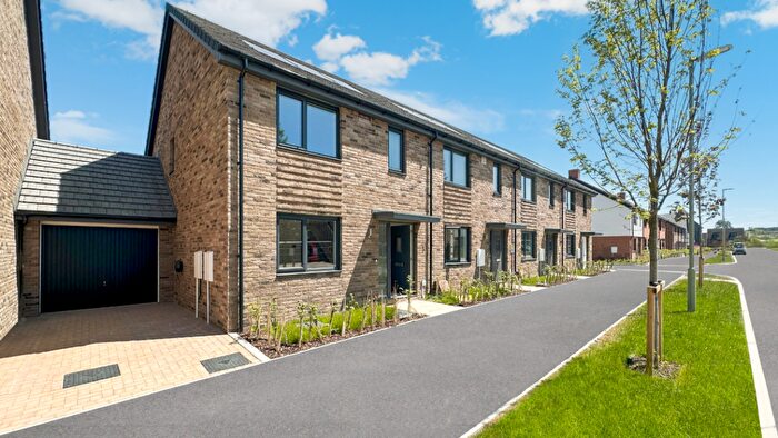 2 Bedroom Terraced House For Sale In Leathart Close, Bordon, GU35