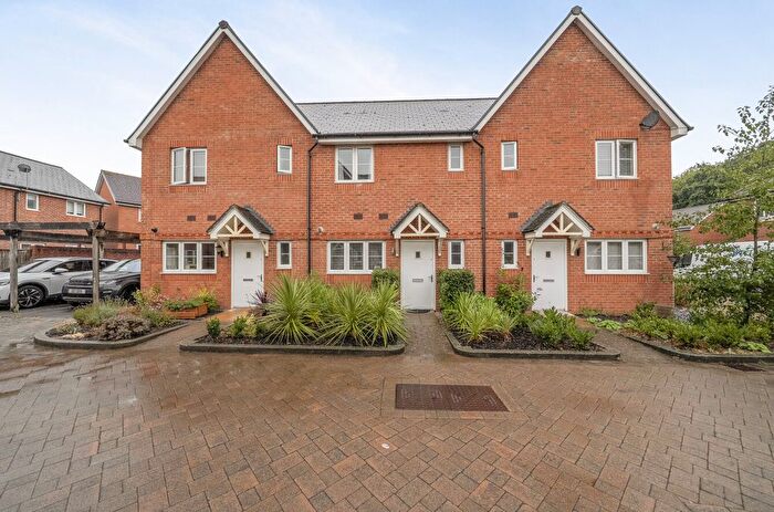 3 Bedroom Terraced House For Sale In Redstart Croft, Bracknell, Berkshire, RG12