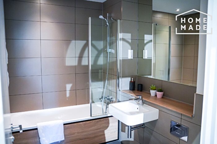3 Bedroom Flat To Rent In Charlotte Street, Birmingham, B3