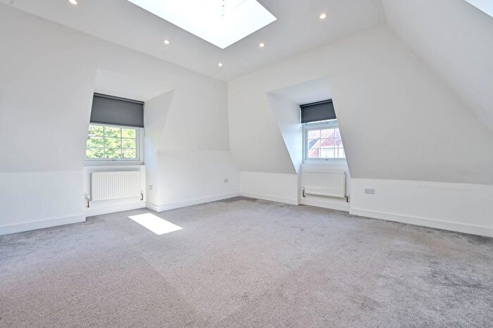 2 Bedroom Flat To Rent In Westfield, Woking, GU22
