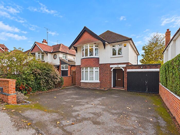 3 Bedroom Detached House For Sale In Denmark Road, Gloucester, GL1
