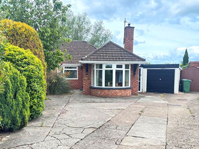 3 Bedroom Semi-Detached House For Sale In Laura Close, Longlevens, GL2