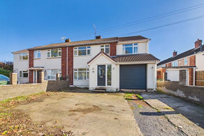 4 Bedroom Semi-Detached House For Sale In Kenn Road, Clevedon, North Somerset, BS21