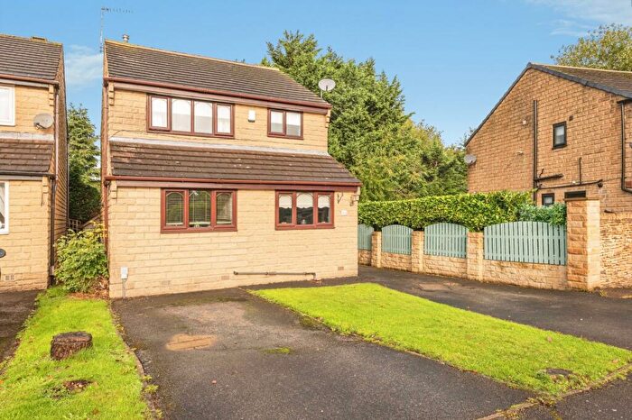 3 Bedroom Detached House For Sale In Vine Street, Cleckheaton, BD19