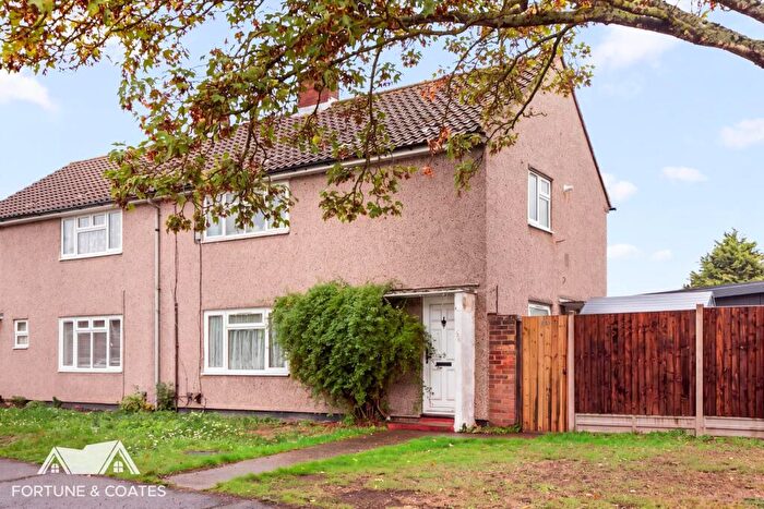 1 Bedroom Maisonette For Sale In Upper Stoneyfield, Harlow, CM19