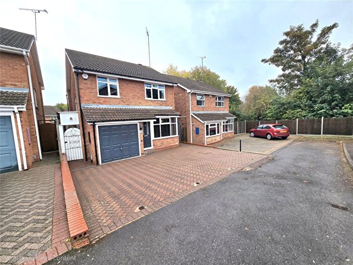 3 Bedroom Detached House For Sale In Paxmead Close, Keresley, CV6