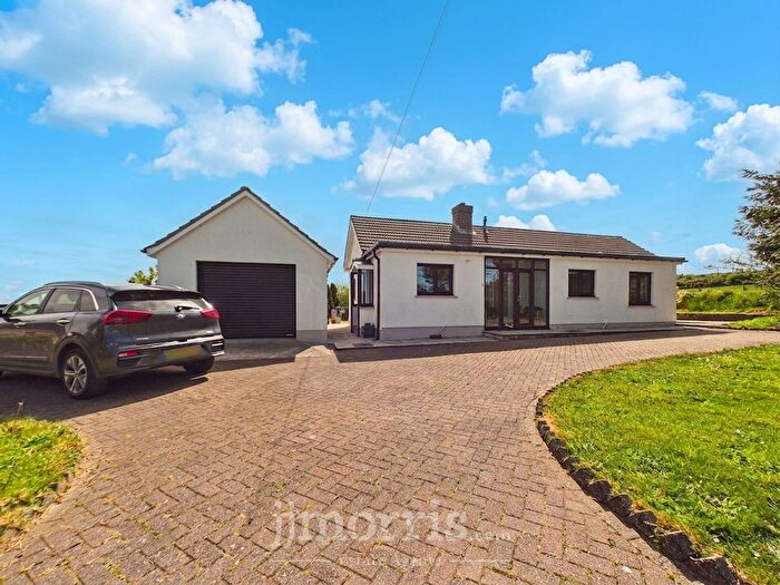 3 Bedroom Property For Sale In Pencaer, Goodwick, SA64