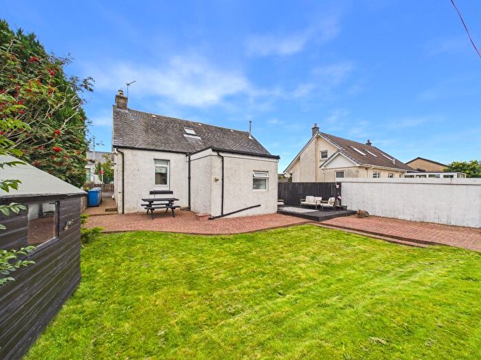 4 Bedroom Detached House For Sale In Glasgow Road, South Lanarkshire, ML10