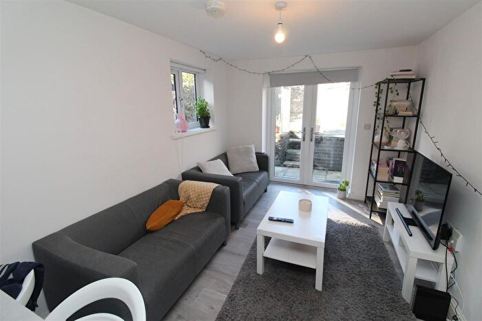 2 Bedroom Flat To Rent In Woodville Road, Cathays, Cardiff, CF24