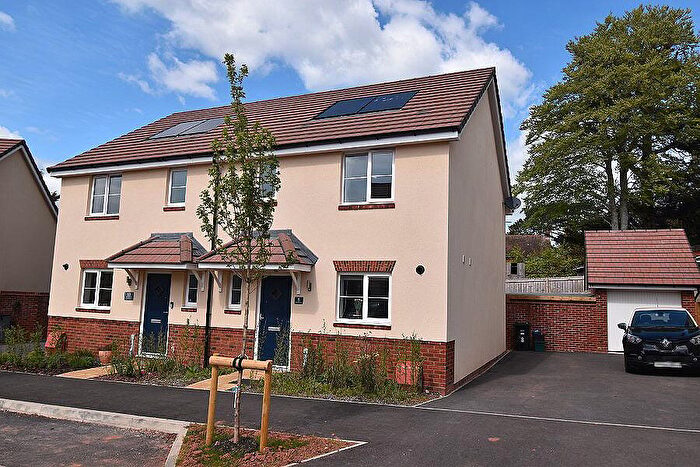 3 Bedroom Semi-Detached House For Sale In Rowland Way, Alphington, Exeter, EX2