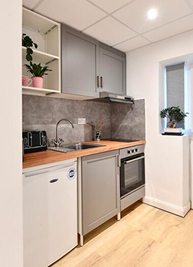 Studio To Rent In Newly Refurbished Student Studios, Bookings Taken On Selected Studios For /, B17