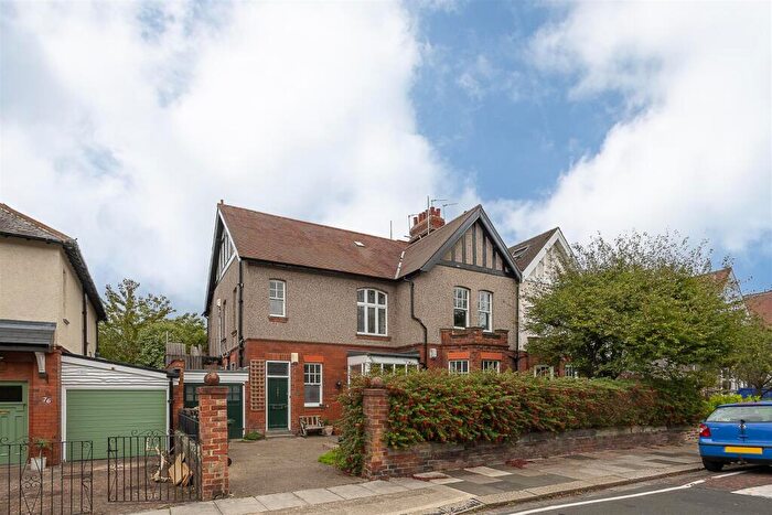 6 Bedroom Semi-Detached House For Sale In Moorside South, Fenham, Newcastle Upon Tyne, NE4