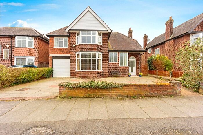 5 Bedroom Detached House For Sale In Kenilworth Road, Sale, Greater Manchester, M33