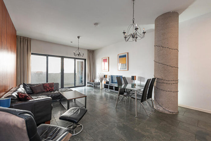 2 Bedroom Apartment For Sale In Cable House, Liverpool, L2