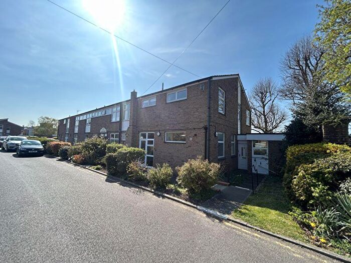 1 Bedroom Retirement Property For Sale In Theaker House, Gorringe Avenue, Southdowns Retirement Village, South Darenth, DA4