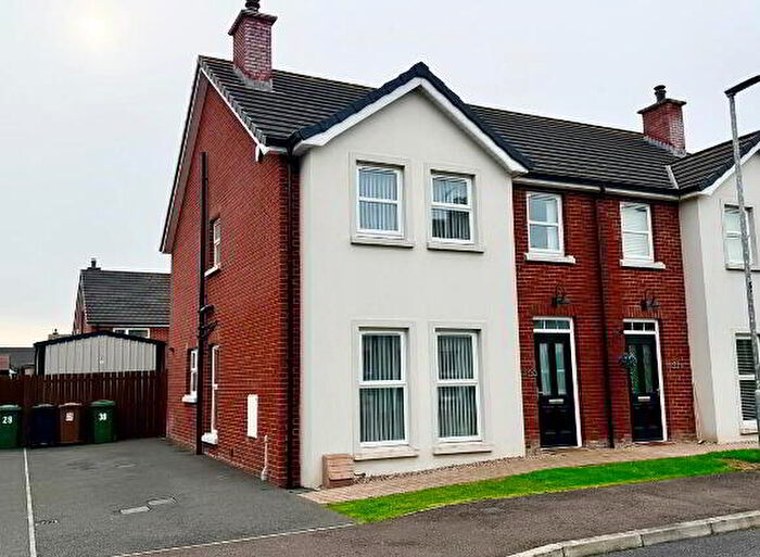 3 Bedroom Semi-Detached House To Rent In Beaumont Avenue, Portadown, BT63