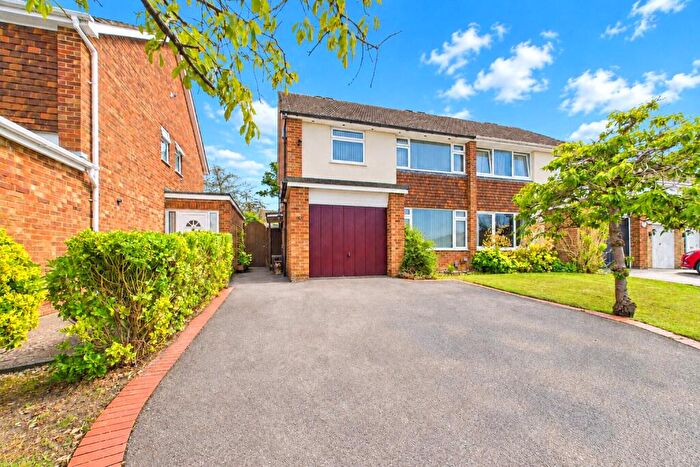 3 Bedroom Semi-Detached House For Sale In Curlew Drive, Tilehurst, Reading, Berkshire, RG31