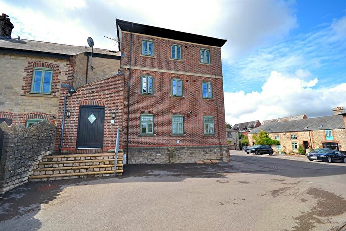 2 Bedroom Apartment For Sale In Athelstan Road, Dorchester, DT1