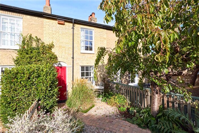 2 Bedroom Terraced House For Sale In Elm Street, Cambridge, CB1