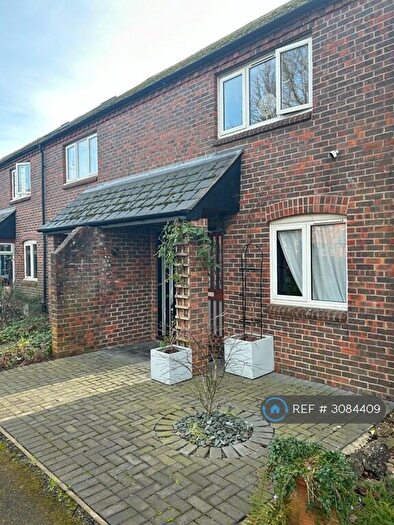 2 Bedroom Terraced House To Rent In Sadler Walk, Oxford, OX1