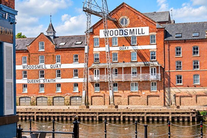 2 Bedroom Flat For Sale In Woodsmill Quay, Skeldergate, York, YO1