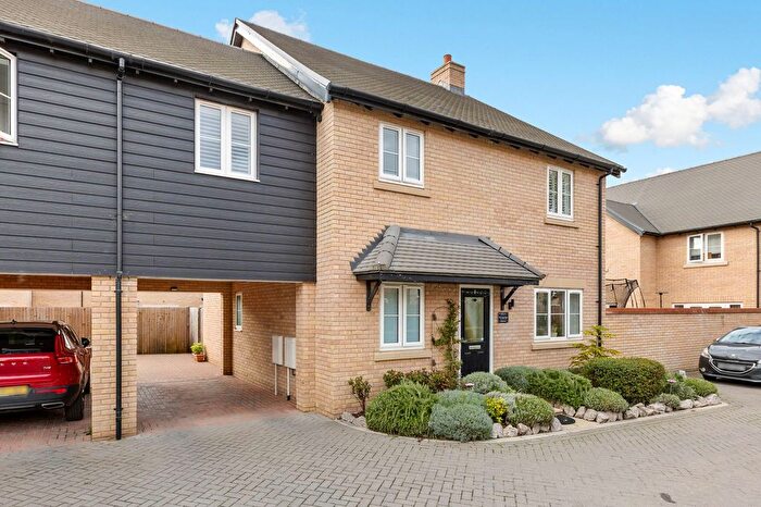 4 Bedroom Semi-Detached House For Sale In Gudgeon Meadow, Arlesey, SG15