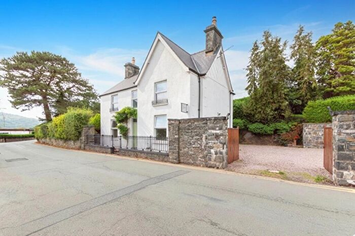 4 Bedroom Detached House For Sale In Talybont Road, Llanrwst, Conwy, LL26
