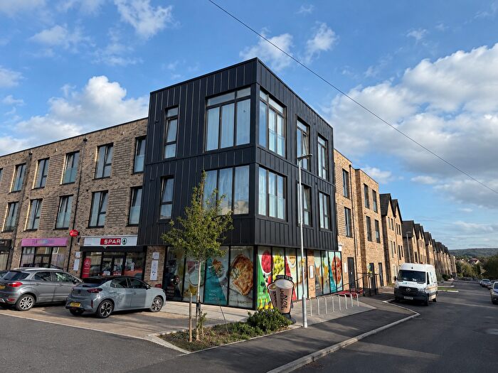 2 Bedroom Flat For Sale In Caxton Road, Frome, Somerset, BA11