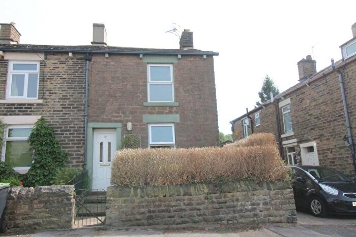 2 Bedroom End Of Terrace House To Rent In Cliffe Road, Glossop, Derbyshire, SK13