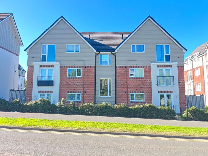 1 Bedroom Flat For Sale In Anton Close, Rugby, CV21