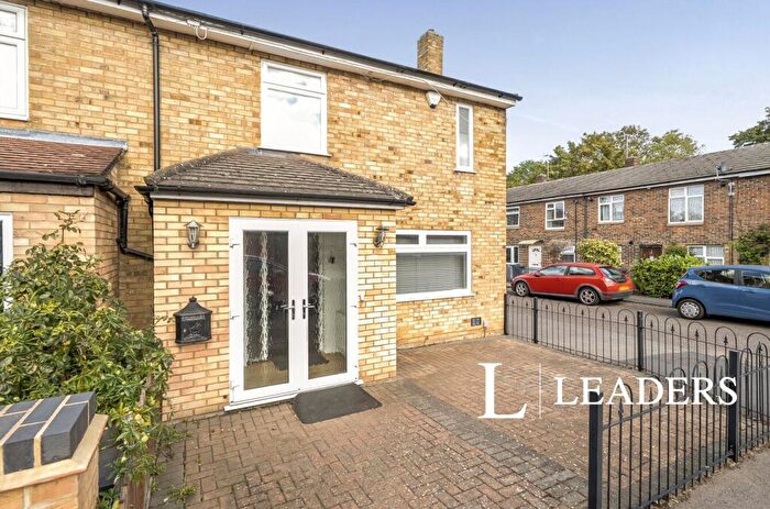 2 Bedroom End Of Terrace House For Sale In Hollyfield, Harlow, Essex, CM19