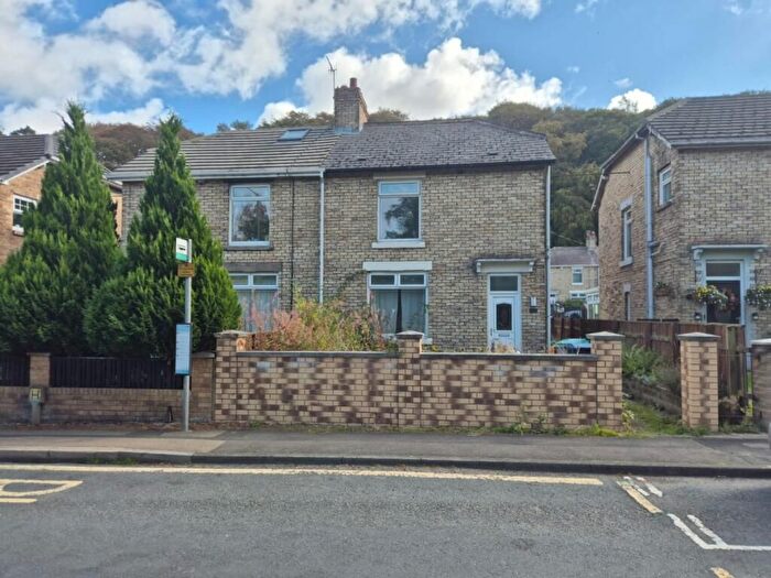 3 Bedroom Semi-Detached House For Sale In Derwent Dale, Consett, DH8