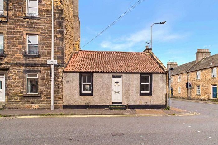 2 Bedroom Cottage For Sale In D Lothian Street, Dalkeith, Midlothian, EH22