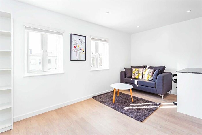 1 Bedroom Apartment To Rent In Qube Apartments, Walworth Road, London, SE17