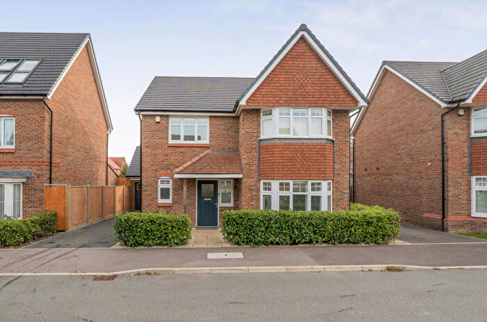 4 Bedroom Detached House For Sale In Teasel Crescent, Houghton Regis, Dunstable, LU5