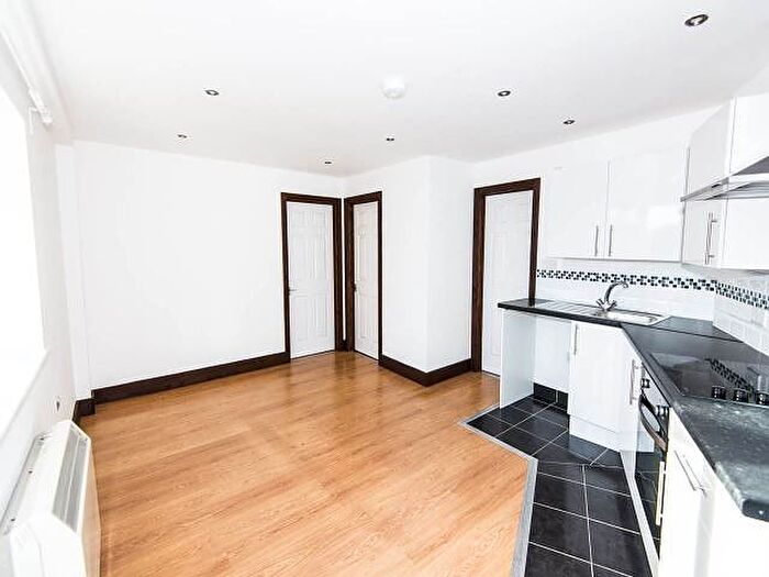 2 Bedroom Flat To Rent In Shirley Road, Southampton, SO15