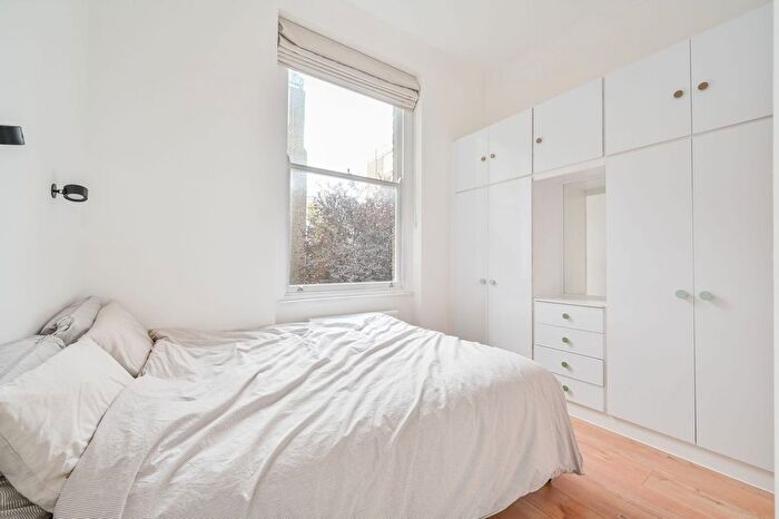 1 Bedroom Flat To Rent In Comeragh Road, Barons Court, London, W14