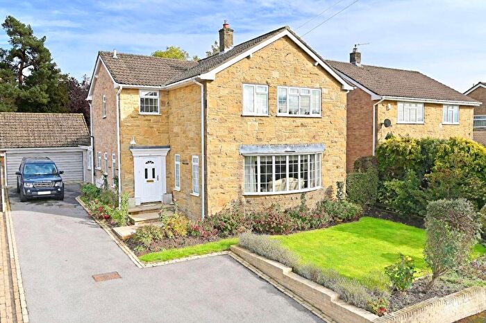 4 Bedroom Detached House For Sale In Rossett Beck, Harrogate, HG2
