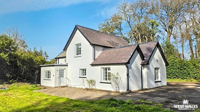 4 Bedroom Detached House For Sale In Houghton, Milford Haven, SA73