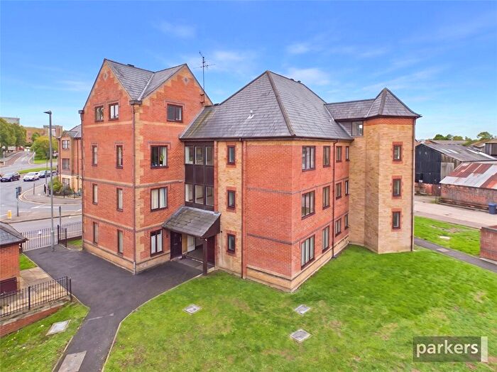 2 Bedroom Apartment To Rent In Regent Court, Reading, Berkshire, RG1