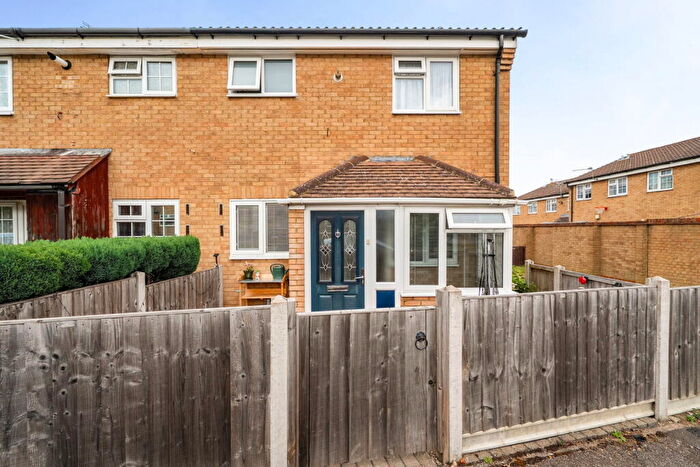 1 Bedroom Semi-Detached House For Sale In Freehold Home With Car Driveway, ME8