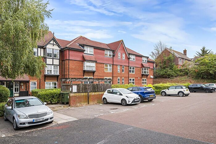 1 Bedroom Flat To Rent In Conisborough Court, Osbourne Road, Dartford, DA2