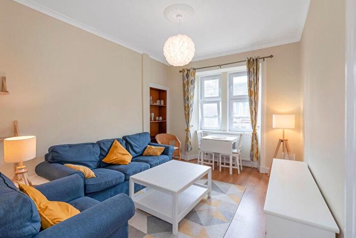 1 Bedroom Flat To Rent In Watson Crescent, Edinburgh, EH11