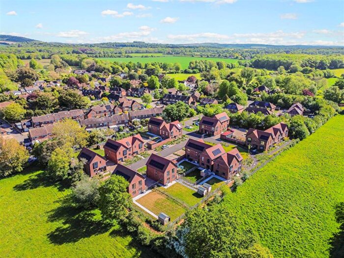 3 Bedroom House For Sale In Ashling Close, West Ashling, PO18