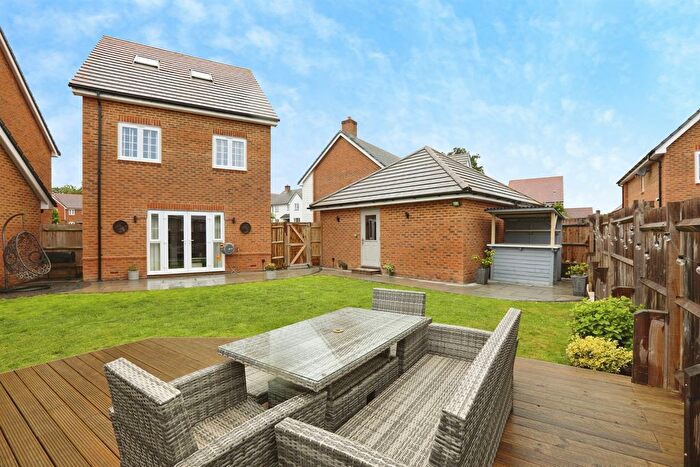 4 Bedroom Detached House For Sale In Goodwood Road, Edenbridge, TN8