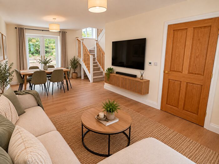 3 Bedroom Semi-Detached House For Sale In Court Meadow, Letterston, SA62